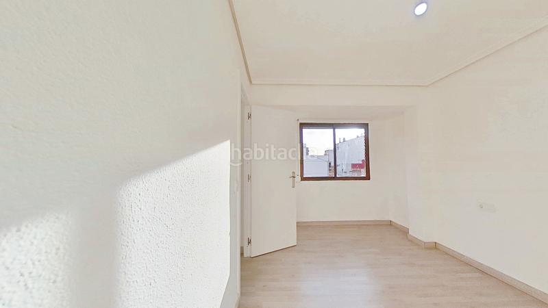 Foto fbb69579-e48f-42ec-98fe-55ce0f7e05f6. Affitto appartamento in Plaza Xúquer Paiporta