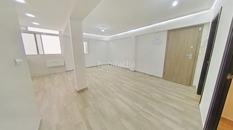 Foto d34c446d-8d1e-4d3b-ac71-f3a4f5630547. Alquiler piso en El Mercado Manises