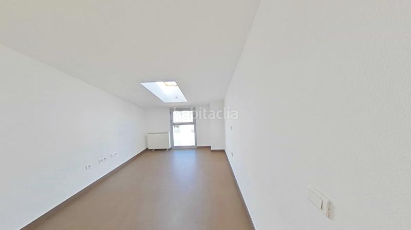 Foto b2d7af4f-f272-47cb-95d2-d0746a9e6072. Alquiler piso en San José-Buenos Aires Pinto