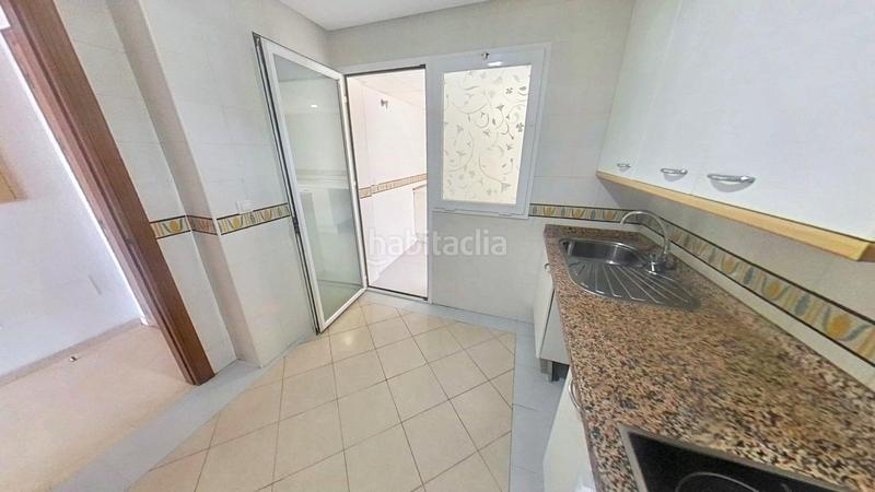 Foto 1d850ced-4a08-4ed9-b8c3-33eca788cdf0. Rent flat with parking pool in Villacana - Costalita - Saladillo Estepona