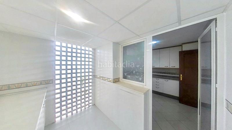 Foto 6298ce75-5c7b-4900-8f8b-de3791f76397. Rent flat with parking pool in Villacana - Costalita - Saladillo Estepona