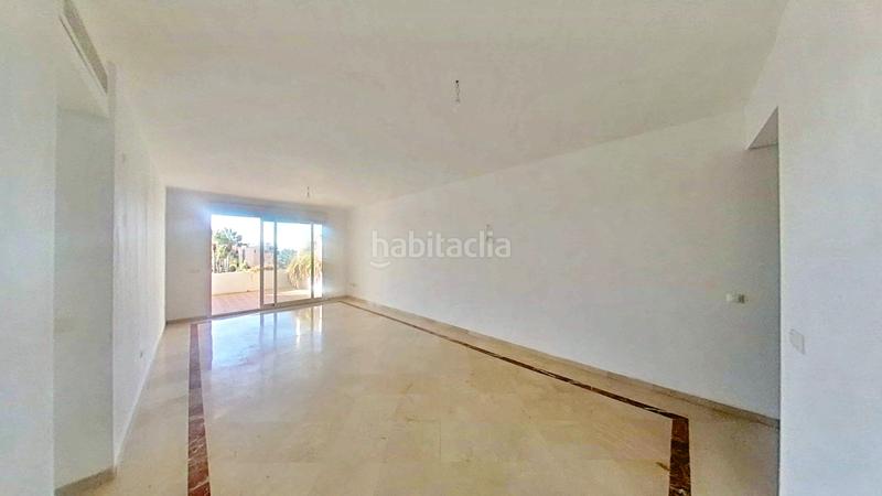 Foto 709f5321-5ce1-486c-844d-1b87ba48af78. Rent flat with parking pool in Villacana - Costalita - Saladillo Estepona