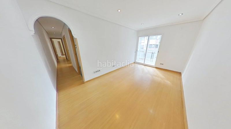 Foto 5f7dec6c-7d39-4998-baa1-cfdba6194143. Miete etagenwohnung in Villaverde Alto Madrid