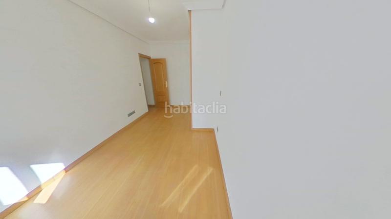 Foto b63616b5-c728-49aa-ad0a-e335dca1089b. Miete etagenwohnung in Villaverde Alto Madrid