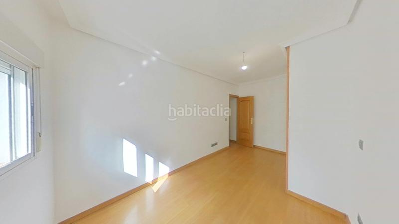 Foto 2cd5d456-b3c1-4ff5-a8fc-257ab04c0a45. Lloguer pis a Villaverde Alto Madrid