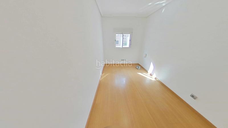 Foto 96ea0fbc-68ab-4d87-96a2-8e4ad142b017. Lloguer pis a Villaverde Alto Madrid