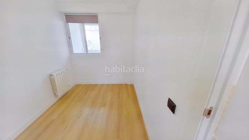 Foto 2258fa47-5f19-457c-99cf-a4eeb675ada2. Rent flat with heating in Los Rosales Madrid