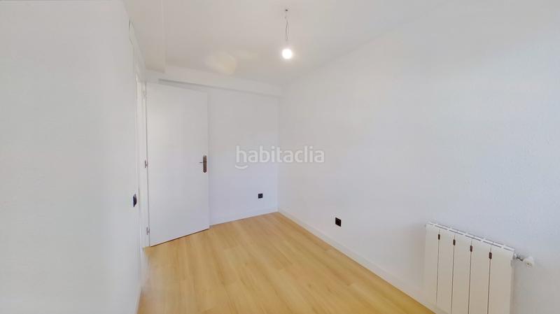 Foto e3241c4c-f06b-406e-89be-0ae3a78a9ae9. Alquiler piso en Los Rosales Madrid