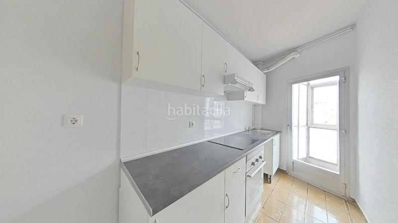 Foto 0383b15e-b1db-4f26-ab55-3d6034835773. Location appartement dans Villaverde Alto Madrid