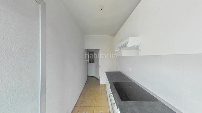 Foto 1233f3ee-ad51-4e34-9055-bc58516237c6. Miete etagenwohnung in Villaverde Alto Madrid