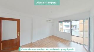 Flat in Reyes Católicos