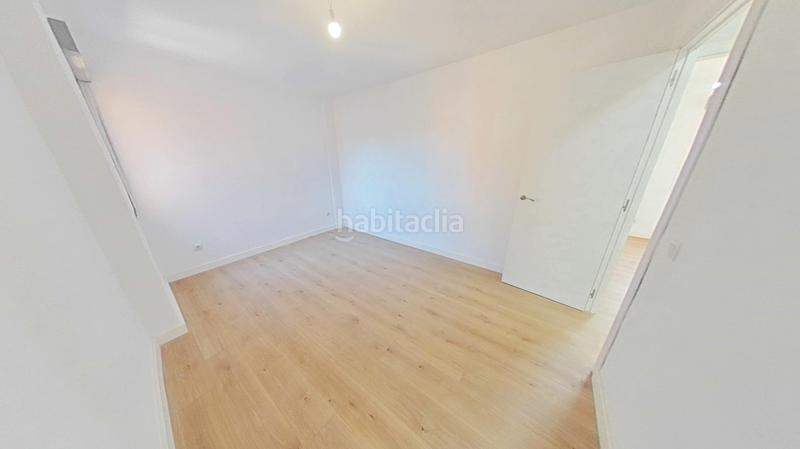 Foto 0626f3a3-20a2-4da3-ad3a-c3845613ede7. Affitto appartamento in Los Rosales Madrid