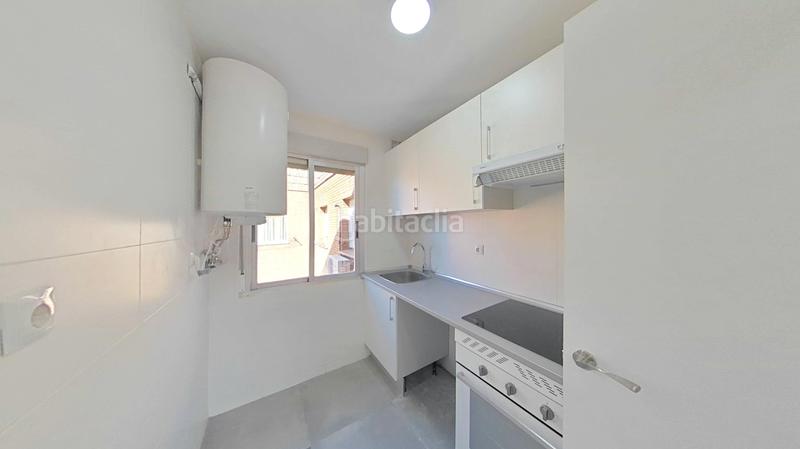 Foto 8771f875-c8e9-48b3-bda3-046f7c9fd60d. Affitto appartamento in Los Rosales Madrid