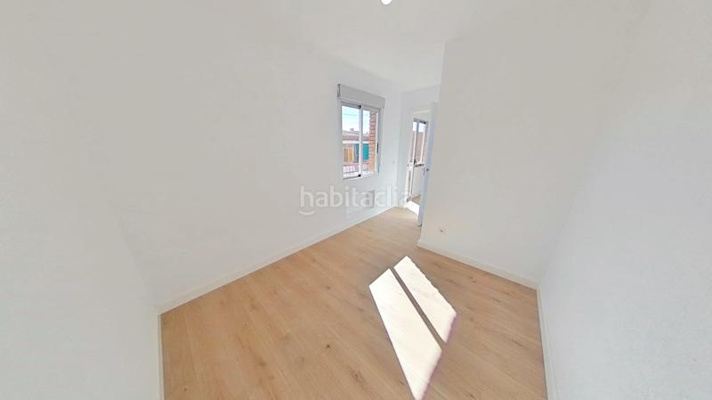 Foto 2d98ec0f-25d9-4c46-a78a-69b0c5afc64c. Miete etagenwohnung in Los Rosales Madrid