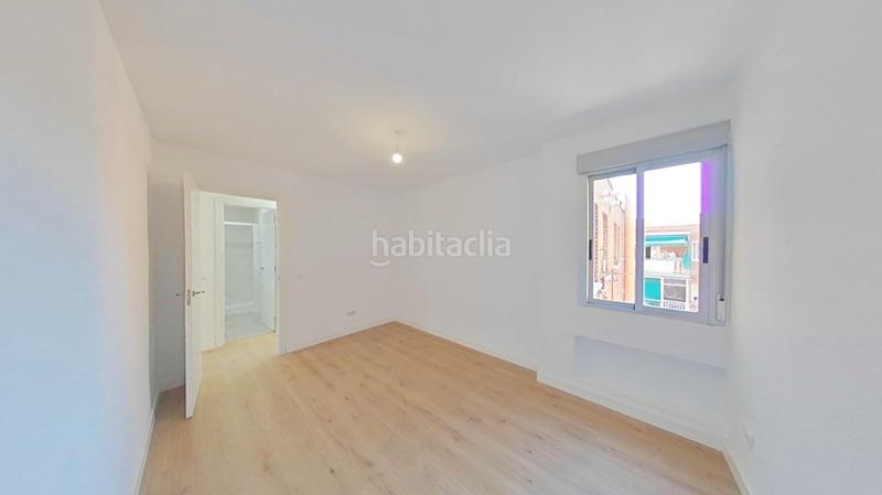 Foto 42a8f80f-9247-48bb-aad2-571f2f74683f. Lloguer pis a Los Rosales Madrid