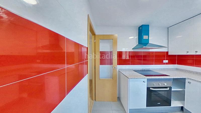 Foto 02e85e74-024c-40d7-8b9c-d41a572b8f12. Rent flat in Centro Xirivella