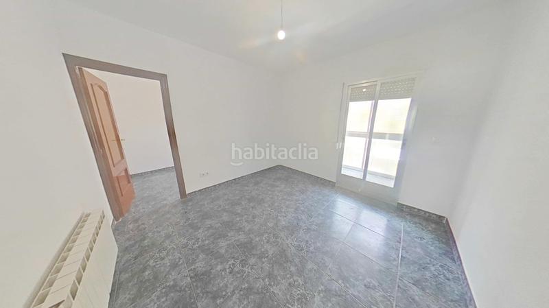 Foto 24568c05-3c1e-4908-a753-cd332a347dbf. Rent flat with heating in Palomeras Sureste Madrid