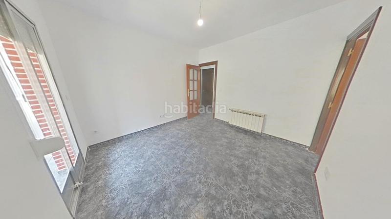Foto 9d47516b-8526-4148-9ac3-dde7bdf1e0a1. Rent flat with heating in Palomeras Sureste Madrid
