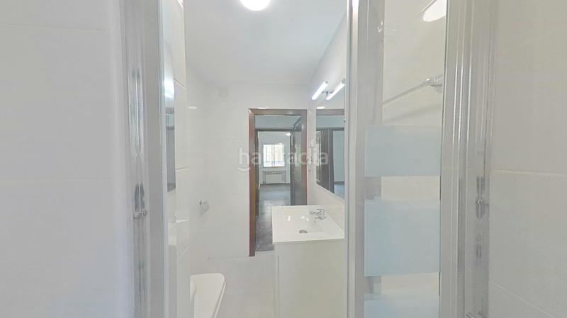 Foto 241035f6-1e61-44b7-aa4a-d4a6f9deb6d8. Alquiler piso en Palomeras Sureste Madrid
