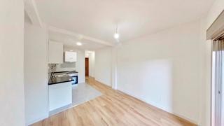 Rent Flat in Juan de la Cierva