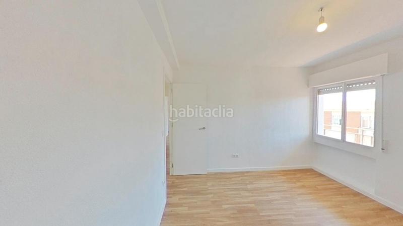 Foto 2d20cf5b-6b88-455f-840a-84aca4c2fb92. Lloguer pis a Reyes Parla