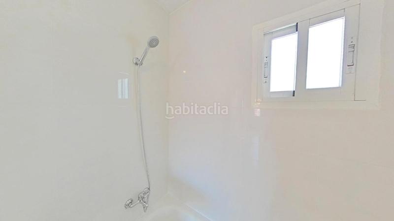 Foto 7db1a571-5bcf-4a0d-bcf7-ae0d28798985. Alquiler piso en Reyes Parla