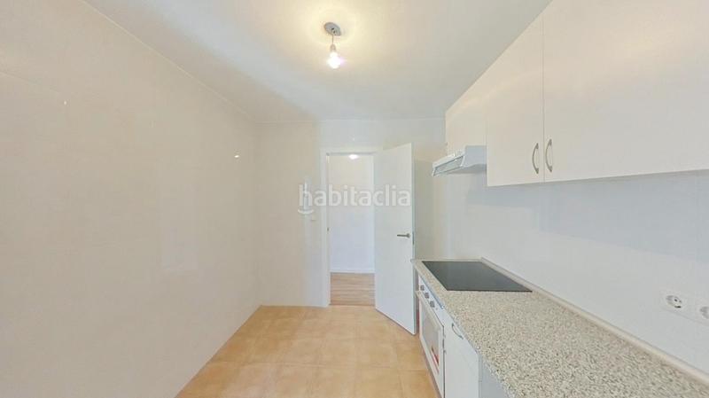 Foto d3fb8969-4d4b-4999-9b14-0edb2ffe28bf. Alquiler piso en Reyes Parla