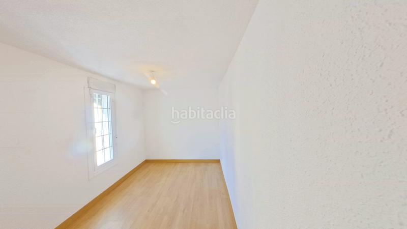 Foto bf3c61fb-910d-4892-aac0-0df253218e58. Lloguer pis a Amposta Madrid