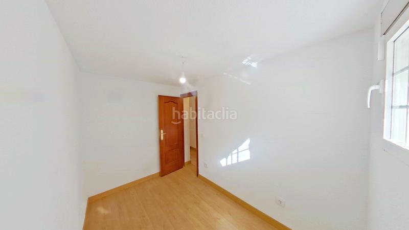 Foto e0050cae-2feb-44eb-af2f-b9250934c503. Lloguer pis a Amposta Madrid