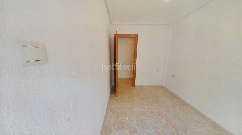 Foto 129d960e-9298-458e-b834-2fa6387015bb. Affitto appartamento in Torrefiel Valencia