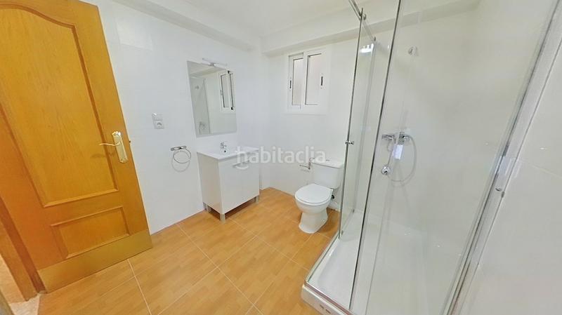 Foto 6f6d350a-2484-44e7-82f8-83dfc8dddeea. Location appartement dans Torrefiel Valencia