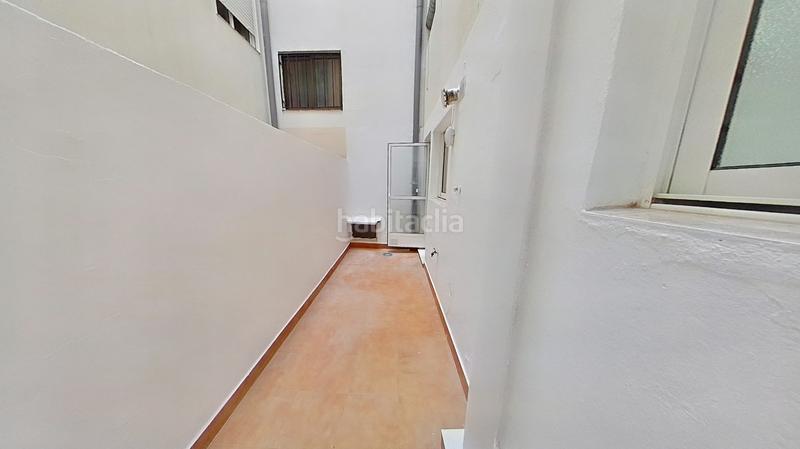 Foto 90cdb845-3b19-4b7d-9b00-65b3cebdb4c4. Alquiler piso en Torrefiel Valencia