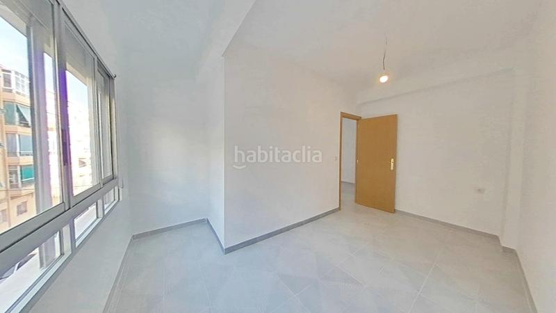 Foto 0ace9730-4fa6-4558-946f-129f6b00eaeb. Affitto appartamento in Carolinas Altas Alicante