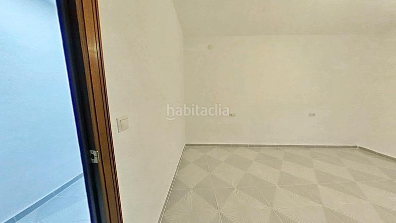 Foto 17e2133b-3a73-445e-b8e1-e2e1e0a8e42a. Miete etagenwohnung in Carolinas Altas Alicante