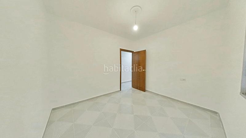 Foto 97732b16-0e6a-41a0-9182-4436091cfb3a. Rent flat in Carolinas Altas Alicante