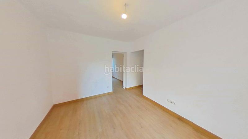 Foto 310f8f39-b587-4d75-ad9a-6a5f4a384ffc. Location appartement dans Simancas Madrid