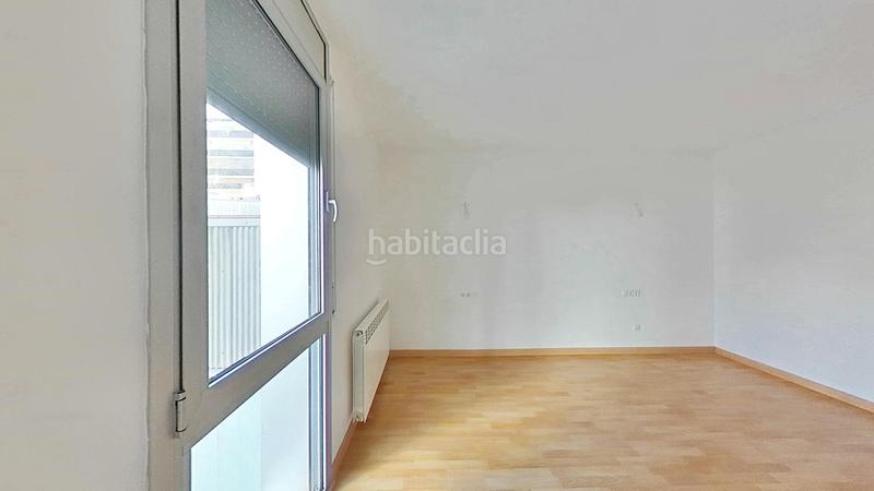 Foto 52e74af4-8145-487a-8cbb-7a80d1938bb9. Location appartement dans Cementiri Vell Terrassa