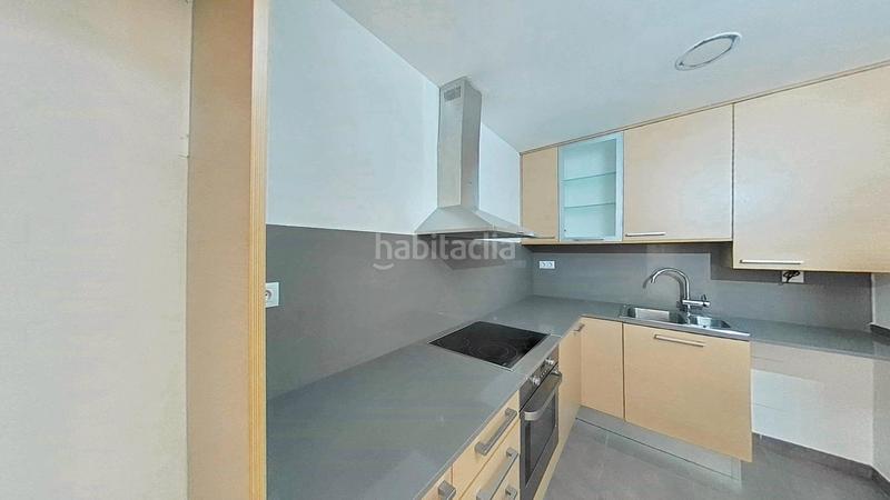 Foto 5cedc7b2-f85f-47a2-a000-4884eb353fe5. Location appartement dans Cementiri Vell Terrassa