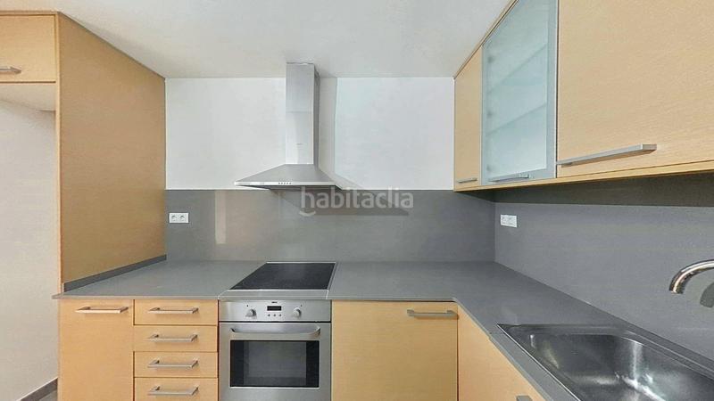 Foto 7547d9b9-bceb-4dbe-b19c-0b74eb2fc788. Location appartement dans Cementiri Vell Terrassa
