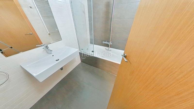 Foto b249a225-ee8d-45ab-8ebb-fe72310e9b50. Location appartement dans Cementiri Vell Terrassa