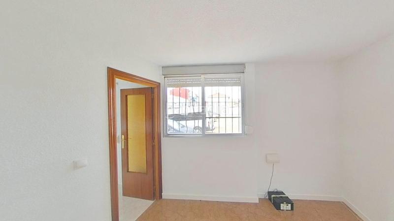 Foto 8f473461-8109-42a3-8d81-a0e24d93556c. Rent flat with heating in Villaverde Alto Madrid