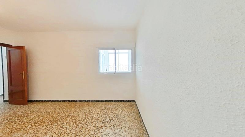 Foto 746e365c-eab1-4389-abd0-4c0297cf869f. Alquiler piso en Carolinas Bajas Alicante