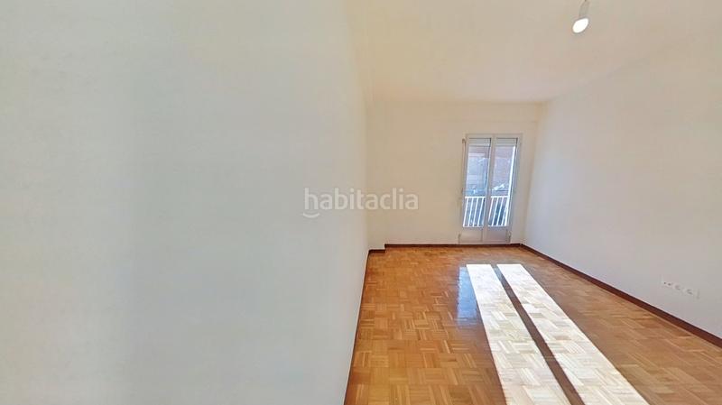 Foto 524ea8cf-0e70-46d4-82c0-cac8a0917f95. Location appartement dans Zofío Madrid