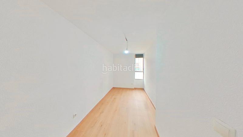 Foto 9c1ec4c0-02b8-4d91-be15-e3d7be313fcb. Alquiler piso en Amposta Madrid