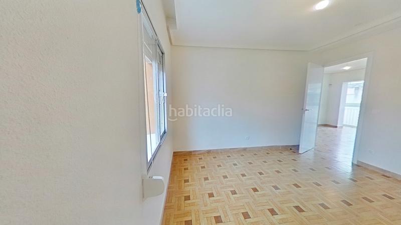 Foto 0a0a9034-20e8-42f8-91ec-134bba2531a7. Lloguer pis a San Isidro Madrid