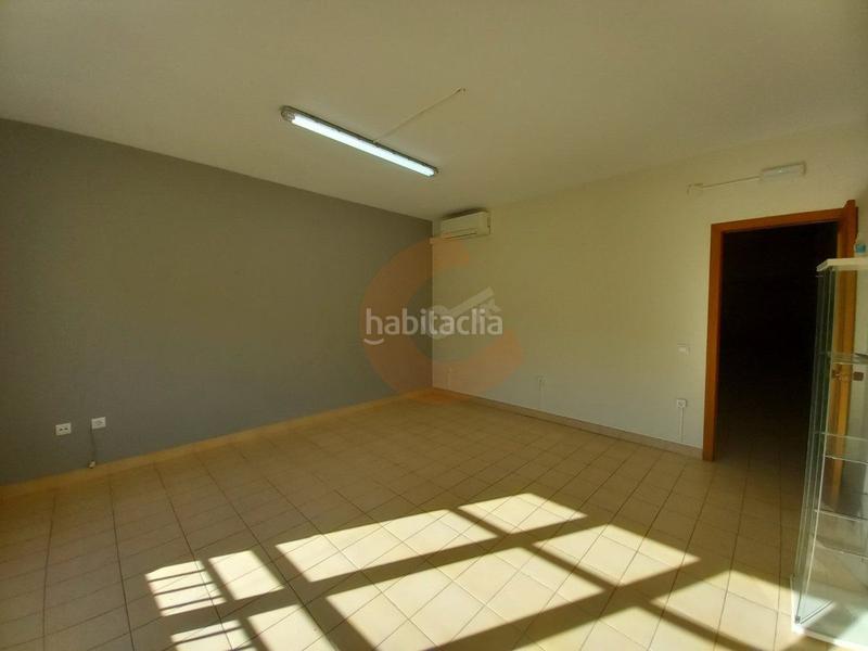 Foto f1644476-0456-45b8-b425-7dc64d9311e2. Affitto ufficio in Centre Vendrell (El)