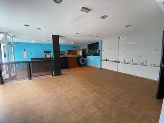 Locale commerciale in El Tancat-Mas d´en Gual. Local com. en venta en el tancat, 1 despacho.