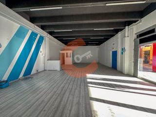 Rent Business premise in Centre. Local en alquiler en la muntanyeta.