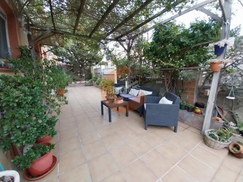 Foto 724e0aa6-182c-4b41-a605-2d9dc4aacc60. Casa con riscaldamento parcheggio in Centre Vendrell (El)