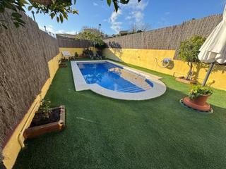 Casa a Calafell Poble. Casa en venta en calafell, 4 dormitorios.